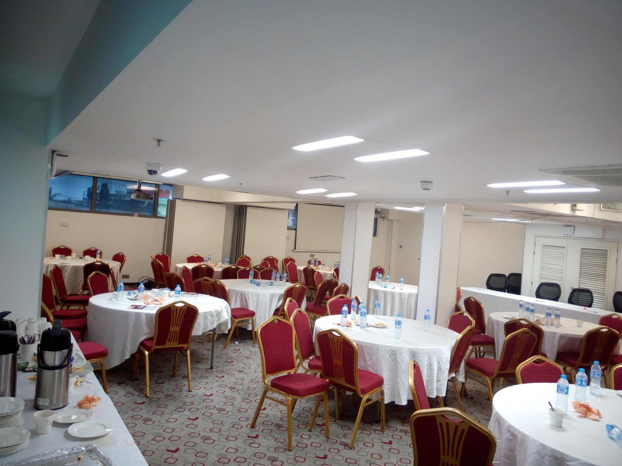 Ibis Lagos Ikeja Zewnętrze zdjęcie